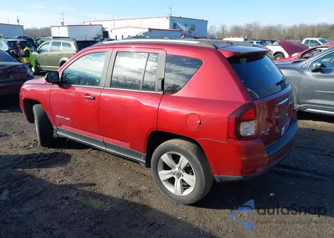 2017 Jeep Compass Sport 4X4 z USA, uszkodzony, nr VIN 1C4NJDBB2HD144565